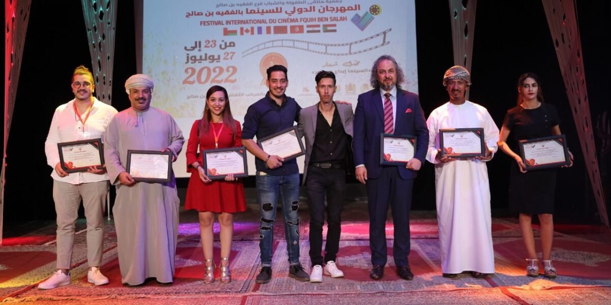 فاز المخرج والفنان يوسف علاري بجائزة أفضل ممثل عن فيلمه “صلاة العشاء”